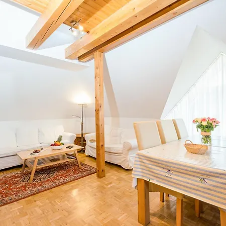 Lägenhet Kapitaensgarten, Nr 7 *